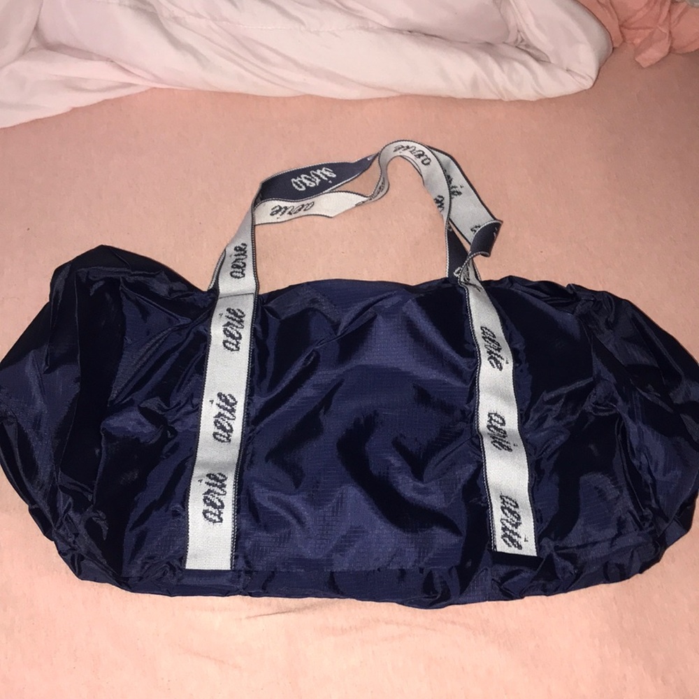✨Aerie small duffel bag - Picture 1 of 4